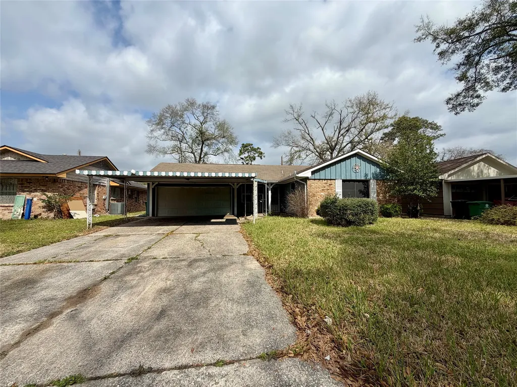7721 Caddo Road Houston TX 77016