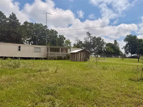 1940 Smoky Road Brenham TX 77833