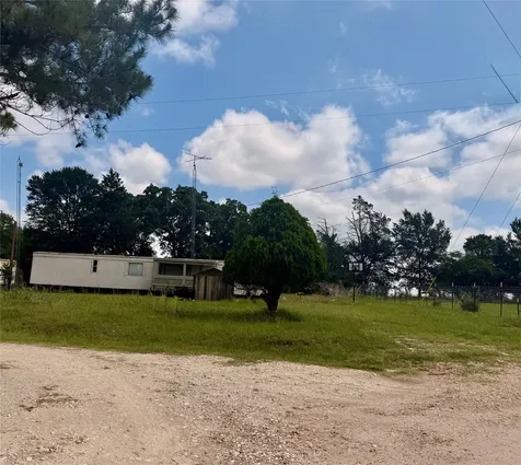 1940 Smoky Road Brenham TX 77833