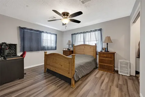 1227 Sailfish Street Hitchcock TX 77563