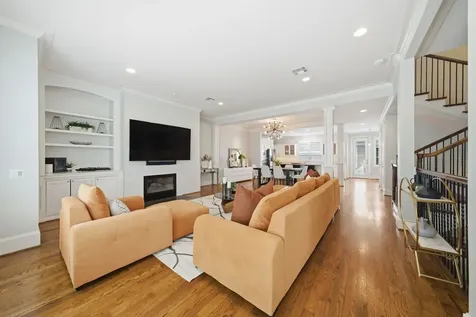 4915 Chenevert Street Houston TX 77004