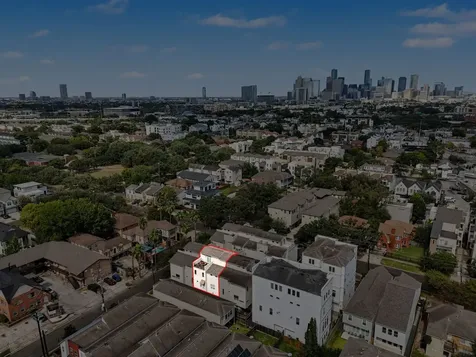 4915 Chenevert Street Houston TX 77004