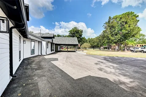 6 Oak Hollow Circle Cypress TX 77429