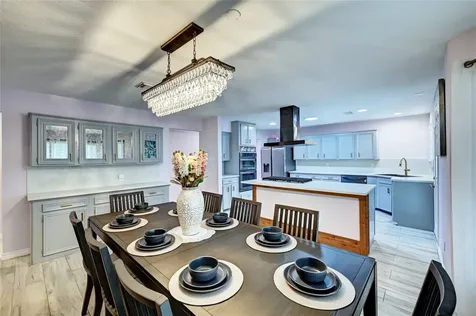 6 Oak Hollow Circle Cypress TX 77429