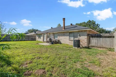 518 Northlawn Drive Houston TX 77073