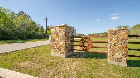 000 Bighorn Road Huntsville TX 77358