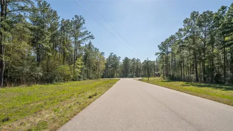000 Bighorn Road Huntsville TX 77358