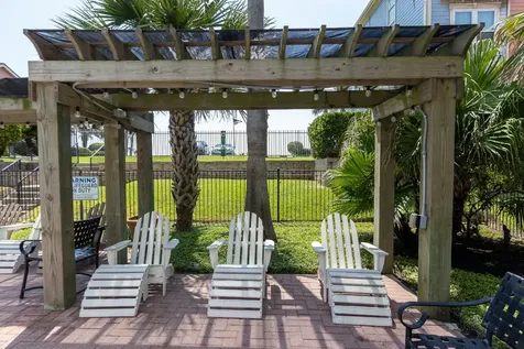 7000 Seawall Boulevard 813 Galveston TX 77551