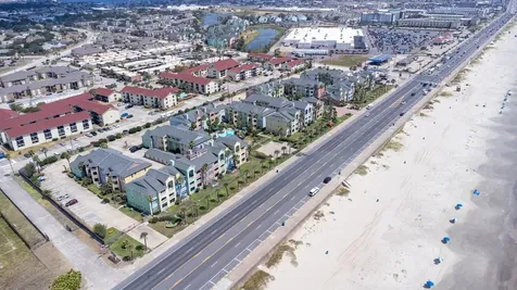 7000 Seawall Boulevard 813 Galveston TX 77551