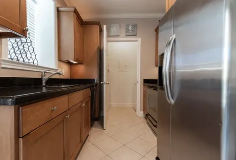 7000 Seawall Boulevard 813 Galveston TX 77551