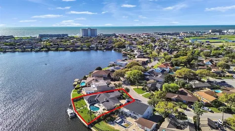 2882 Dominique Drive Galveston TX 77551
