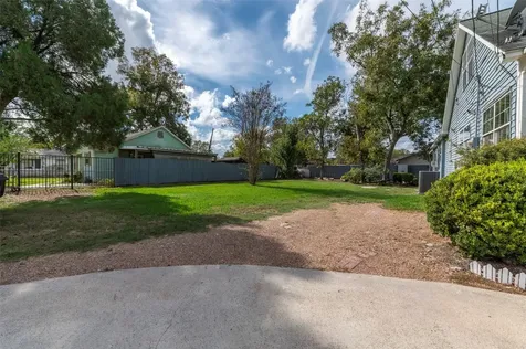 4303 Castor Street Houston TX 77022
