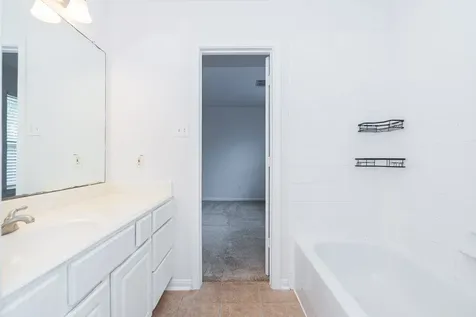 1424 W 24th Street Houston TX 77008