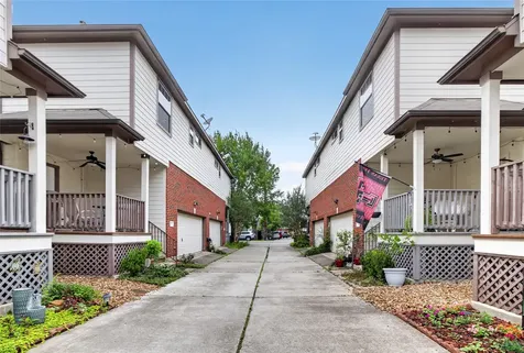 1424 W 24th Street Houston TX 77008