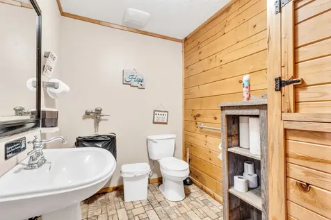 203 W Elder Street Colmesneil TX 75938