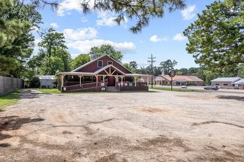 203 W Elder Street Colmesneil TX 75938