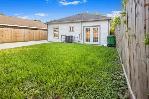 3234 Berry Street Houston TX 77004