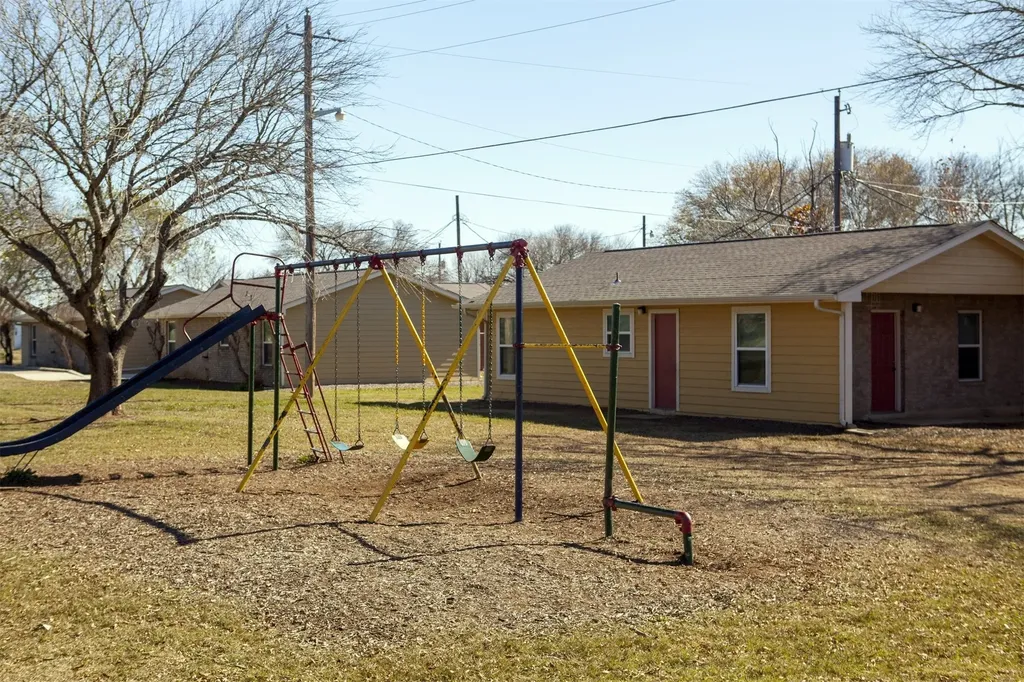 1200 E Frio Street Pearsall TX 78061