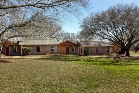 1200 E Frio Street Pearsall TX 78061
