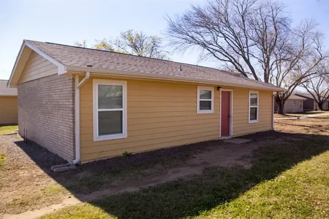 1200 E Frio Street Pearsall TX 78061