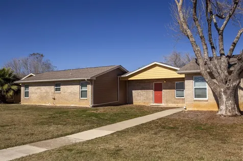 1200 E Frio Street Pearsall TX 78061