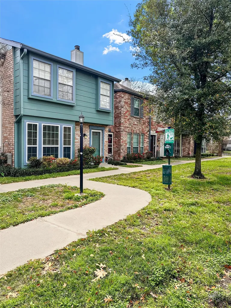 5800 Lumberdale Road 89 Houston TX 77092