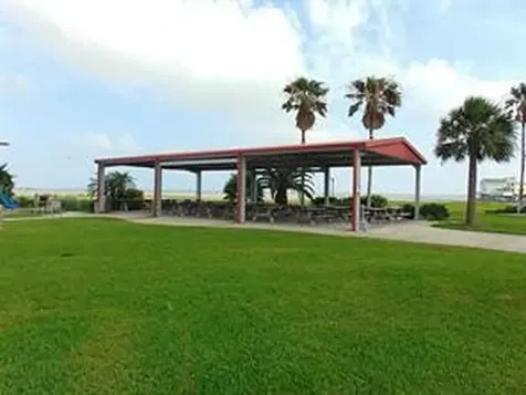 Lot 28 Tiki Drive Tiki Island TX 77554