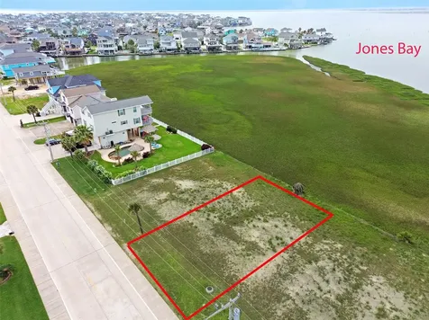 Lot 28 Tiki Drive Tiki Island TX 77554