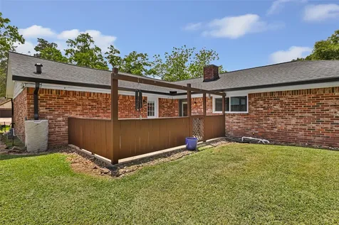 2543 Fountain View Street New Caney TX 77357