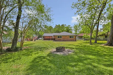 2543 Fountain View Street New Caney TX 77357