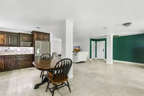 2543 Fountain View Street New Caney TX 77357