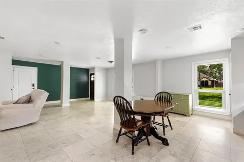 2543 Fountain View Street New Caney TX 77357