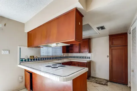 2200 Triway Lane 87 Houston TX 77043