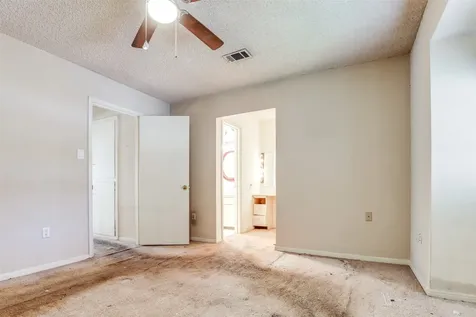 2200 Triway Lane 87 Houston TX 77043