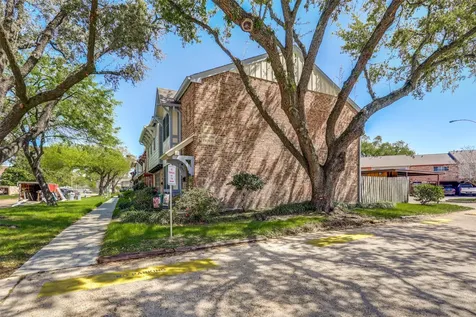 2200 Triway Lane 87 Houston TX 77043