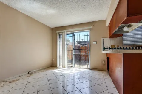 2200 Triway Lane 87 Houston TX 77043