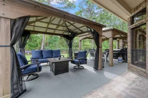 28 Stanford Court Montgomery TX 77356