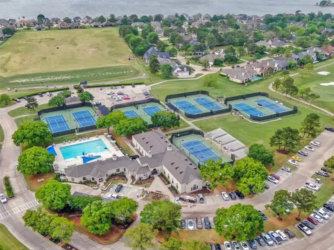 28 Stanford Court Montgomery TX 77356
