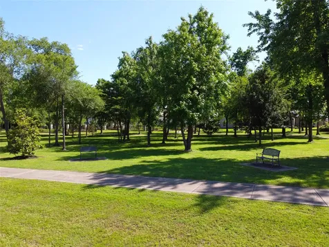 28 Stanford Court Montgomery TX 77356