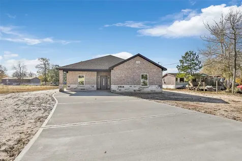 410 Road 7000 Cleveland TX 77327