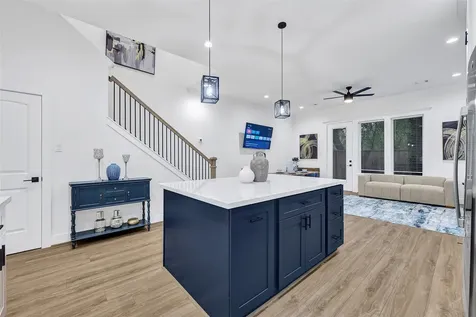 3511 Seabrook Street C Houston TX 77021