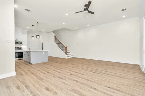 3511 Seabrook Street C Houston TX 77021