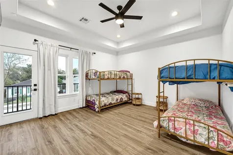 3511 Seabrook Street C Houston TX 77021