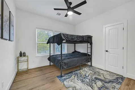 3511 Seabrook Street C Houston TX 77021