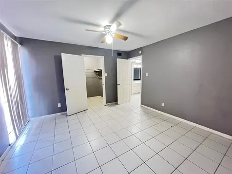 10211 Sugar Branch Drive 411 Houston TX 77036