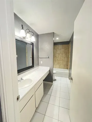 10211 Sugar Branch Drive 411 Houston TX 77036