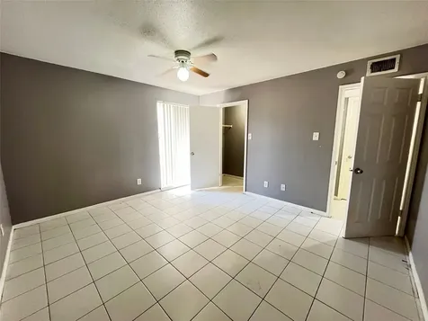 10211 Sugar Branch Drive 411 Houston TX 77036