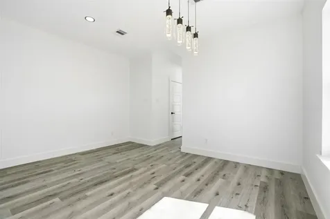116 S 3rd Street La Porte TX 77571