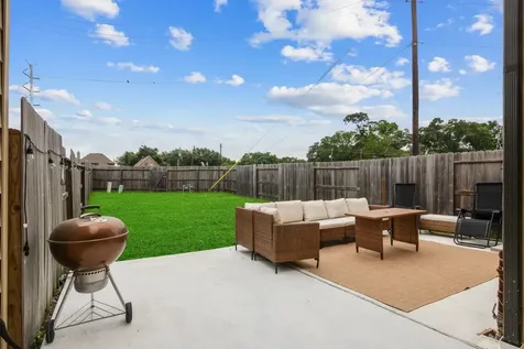 7305 Hinsdale Drive Pasadena TX 77505