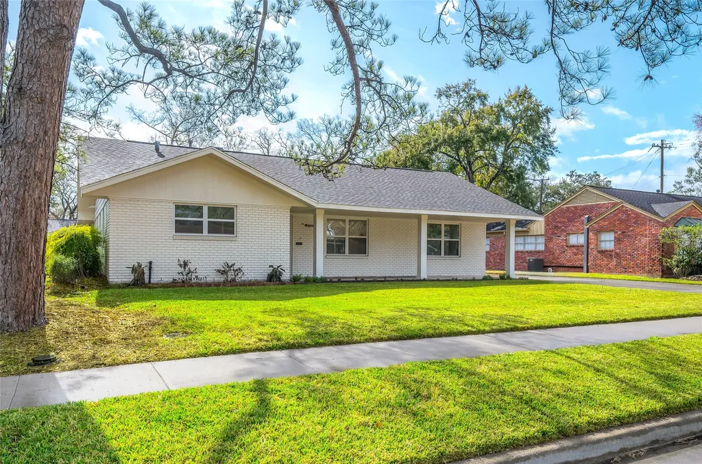 7727 Fairdale Lane Houston TX 77063